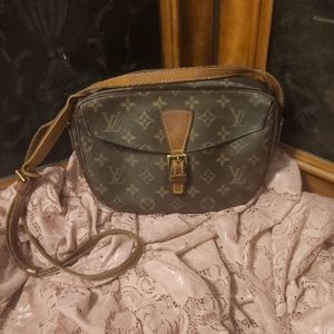 Vintage Louis Vuitton crossbody